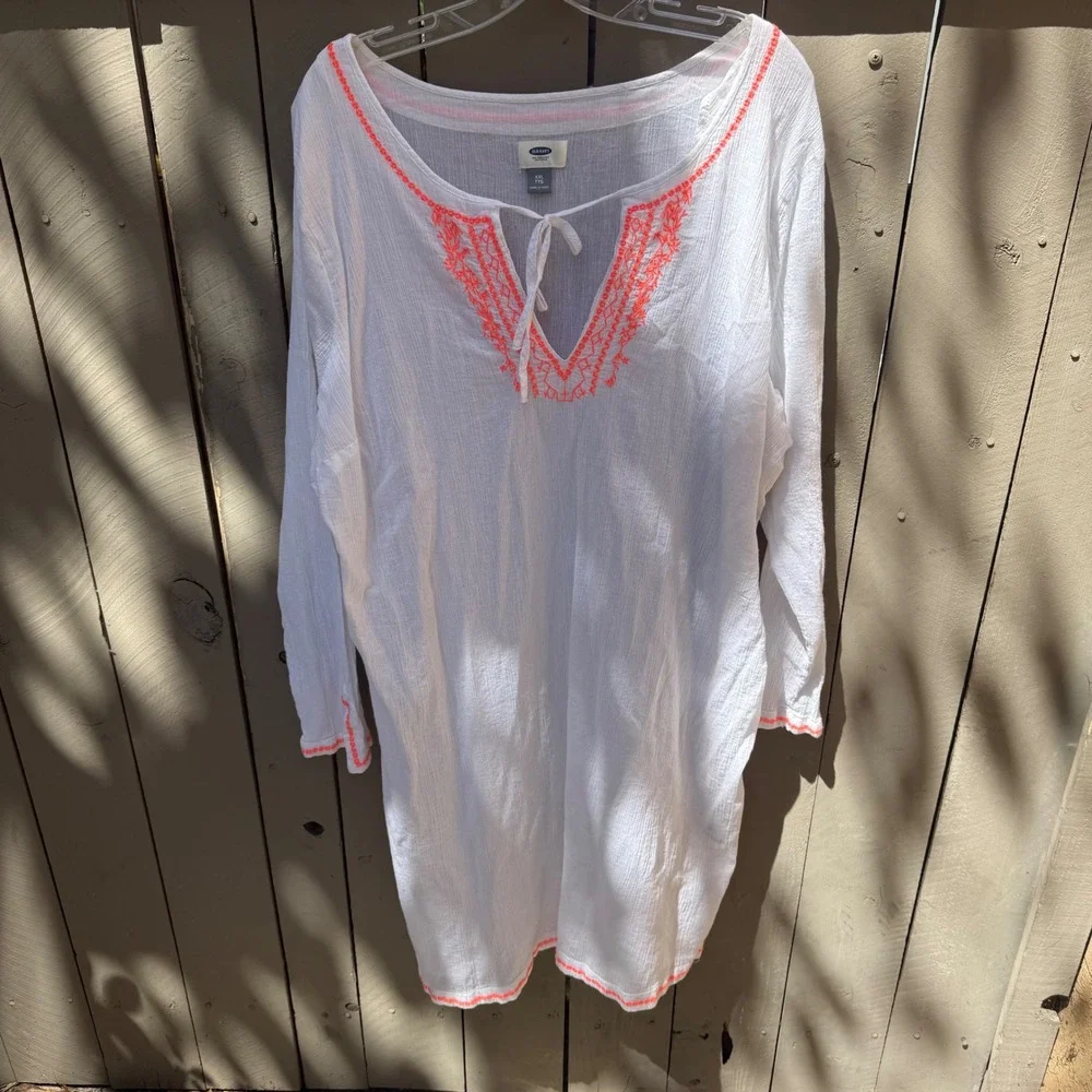 Old Navy White Swim Coverup with Coral Embroidery - Picture 4 of 13